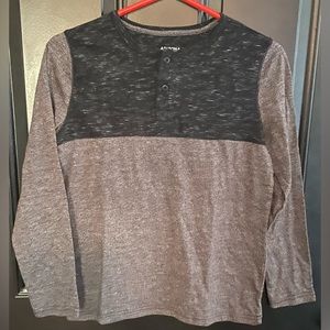 Youth boys long sleeve shirt size L14/16 pre-owned